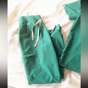 FIGS Indocyanine Green Jogger Size Small